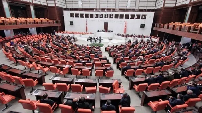 TBMM'de AK Parti ve MHP'den HDP'lilere sert tepki