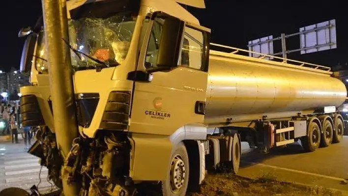 Tosya'da Trafik Kazası: 2'si Ağır 5 Yaralı