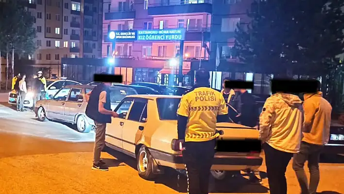 Trafik denetimleri sürüyor