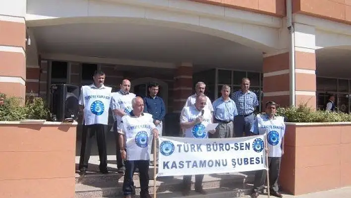 Türk Büro-Sen'den Adliyede Eylem