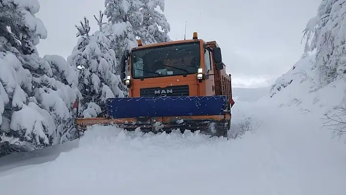 Üç ilçede daha eğitime kar engeli