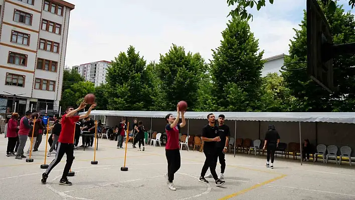 Özel bireylere sporla katkı sağlandı