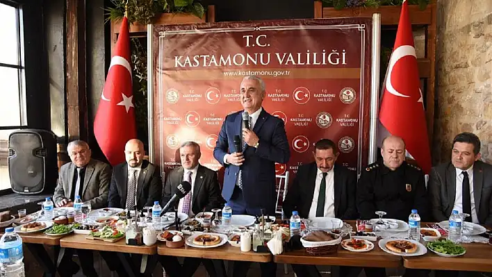 Vali Çakır, basın mensupları ile bir araya geldi