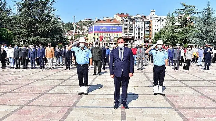 Vidinlioğlu 'Mesele sadece kılık kıyafet inkılabı değildi'