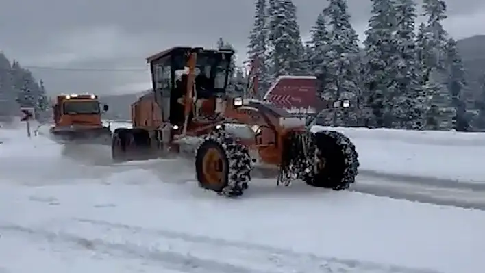 Yüksek kesimlerde kar yağışı etkili oldu