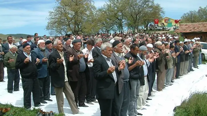 Hıdırellez'i yağmur duası ile kutladılar