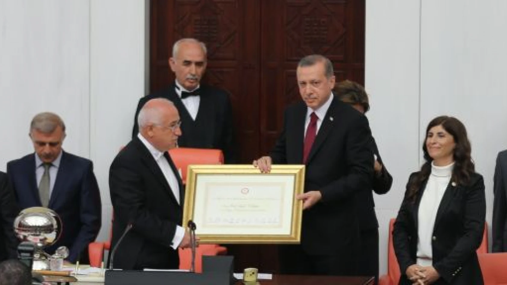 12. Cumhurbaşkanı Erdoğan Yemin Etti