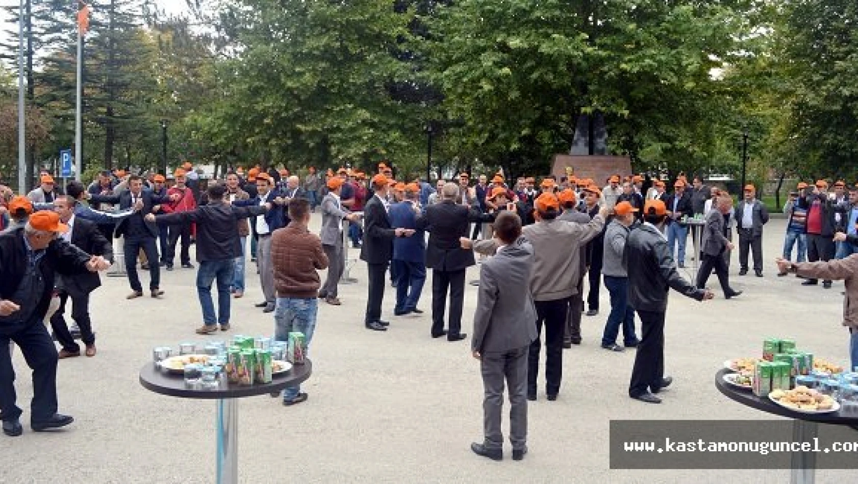350 Taşeron İşçi Davul Zurnayla Kadroya Alındı