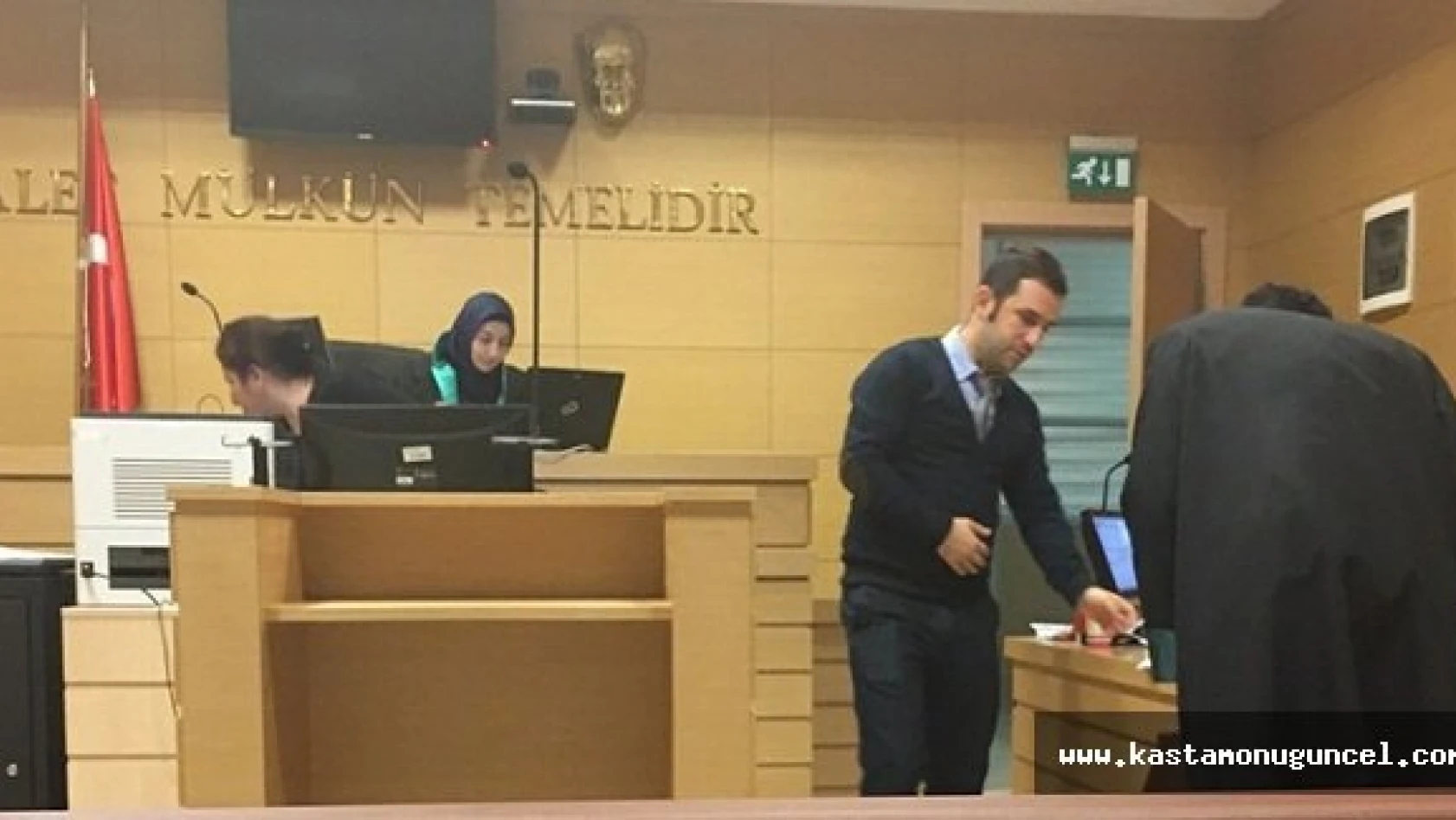 Bakan İpek'ten Başörtülü Hakim Açıklaması