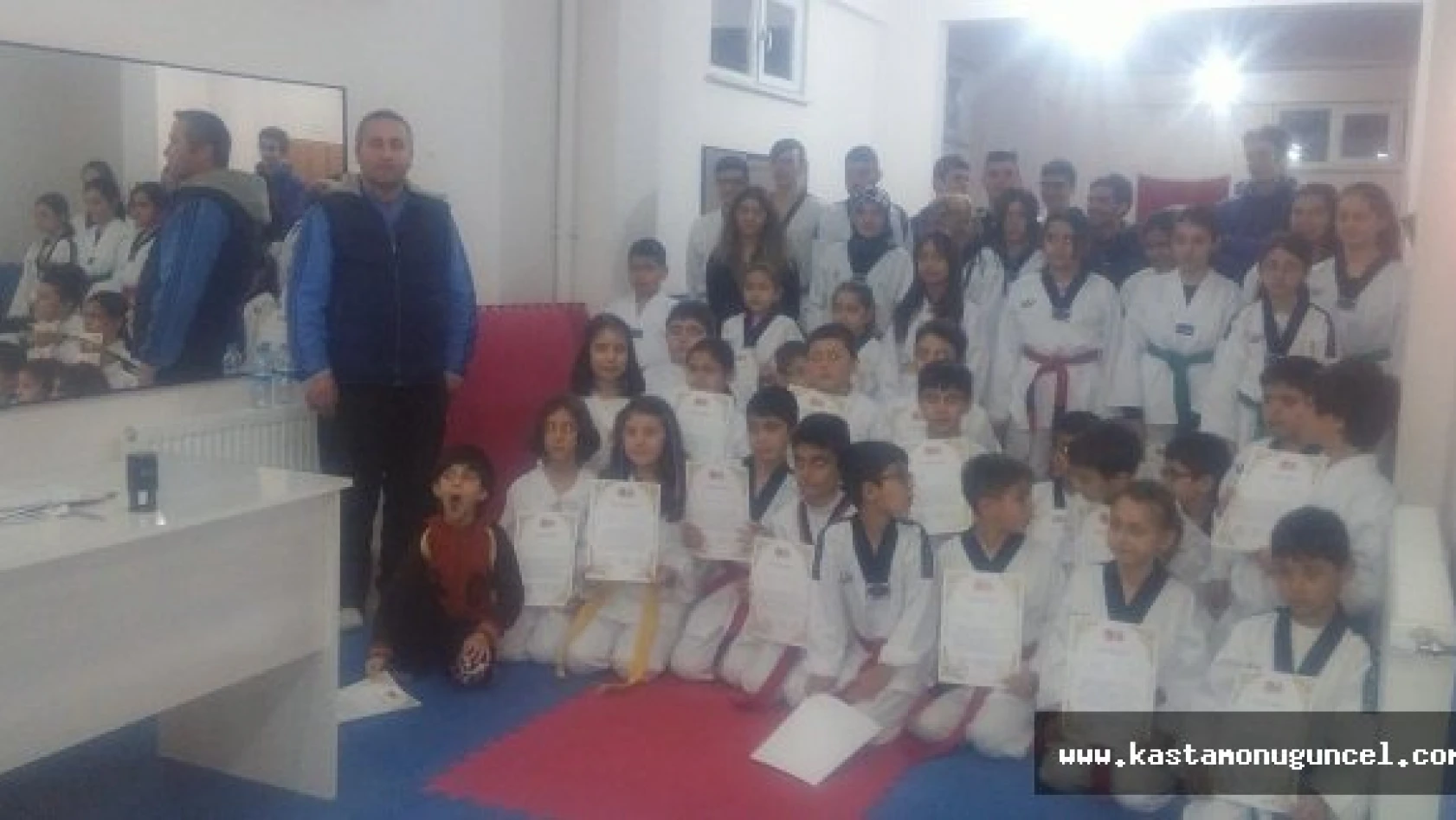 Taekwondo Akademi Ocak Ayı Sınavını Yaptı