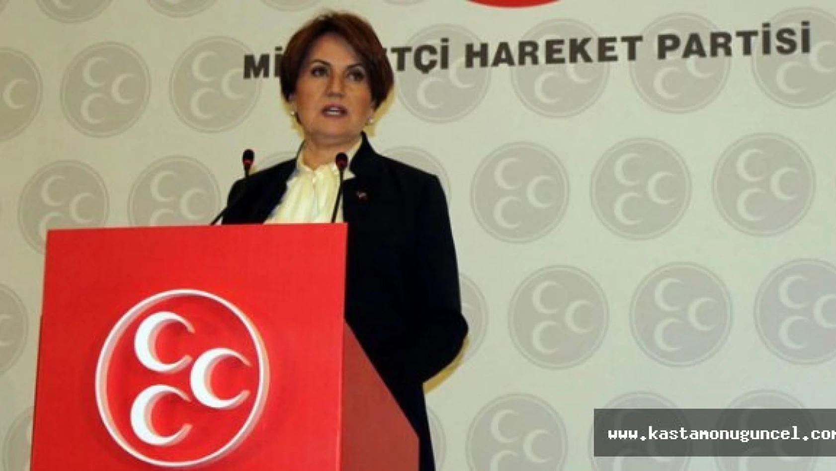 Meral Akşener MHP'den ihraç edildi!