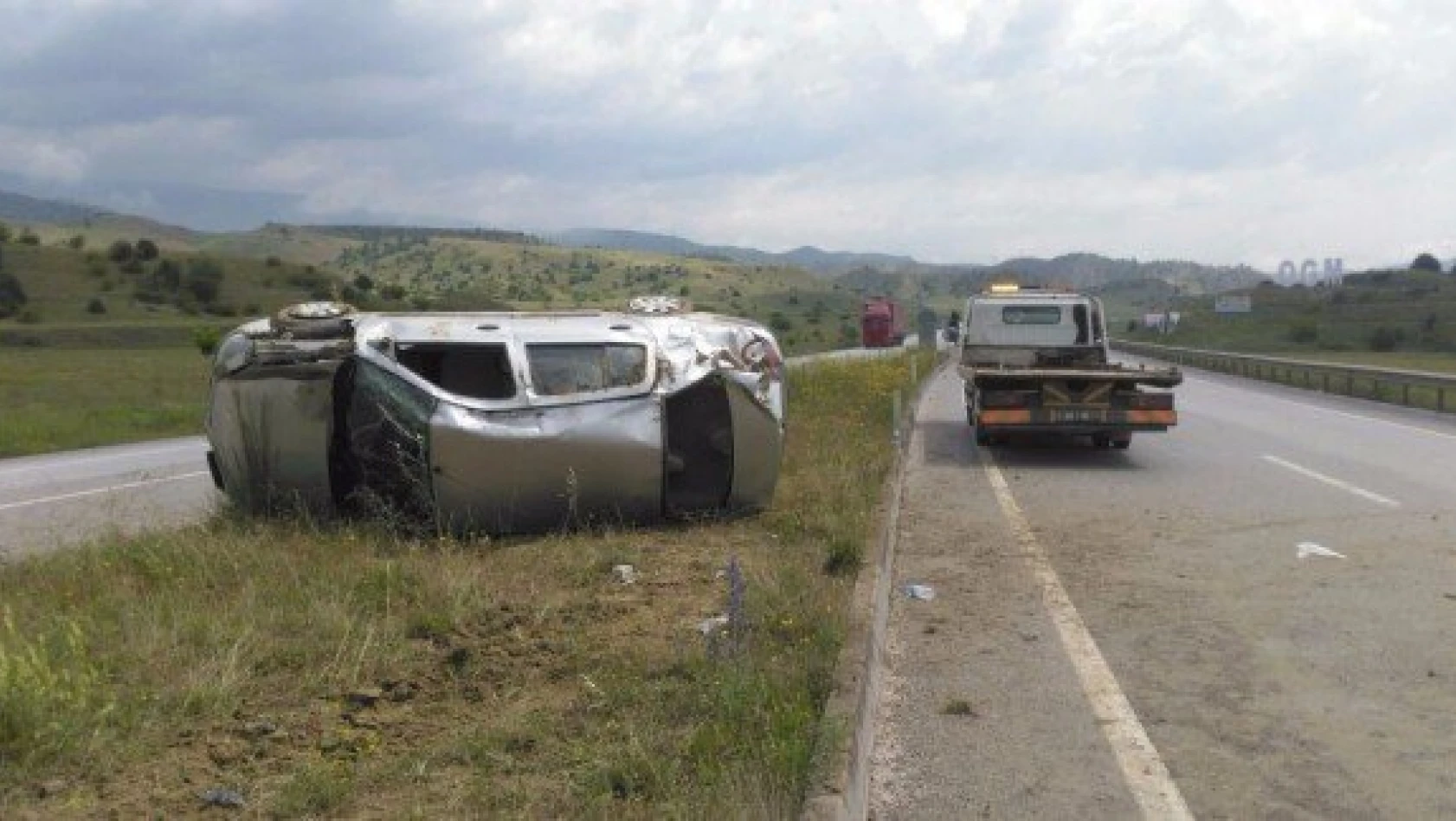 Kastamonu'da otomobil takla attı: 4 yaralı
