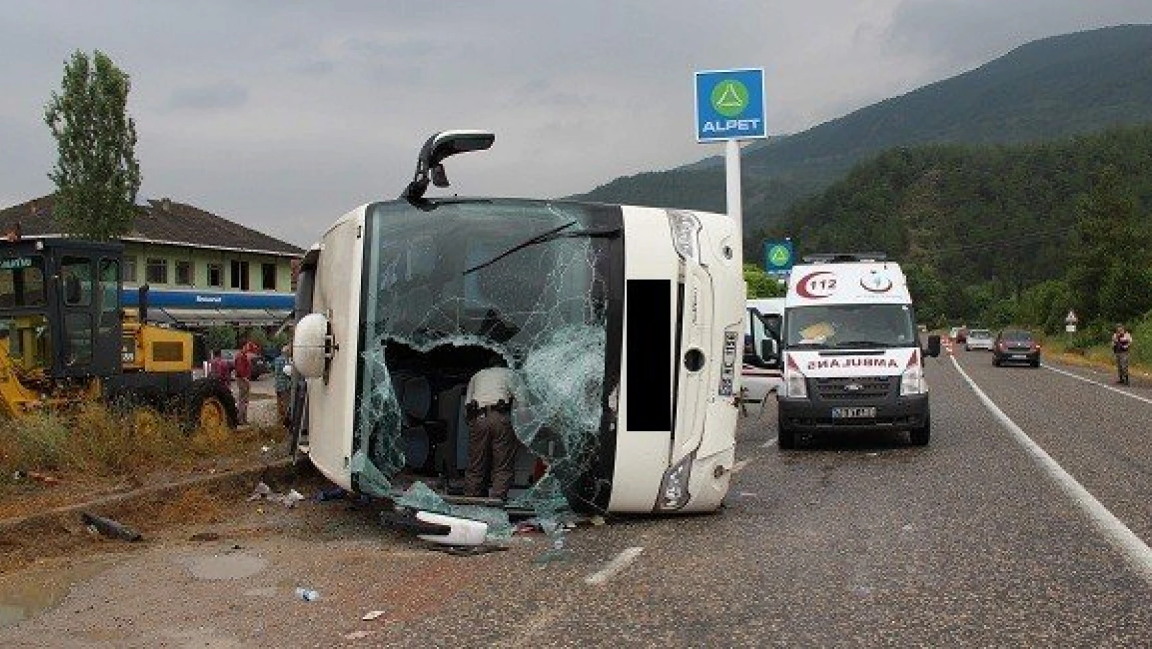 Kastamonu-Karabük yolunda kaza: 28 yaralı