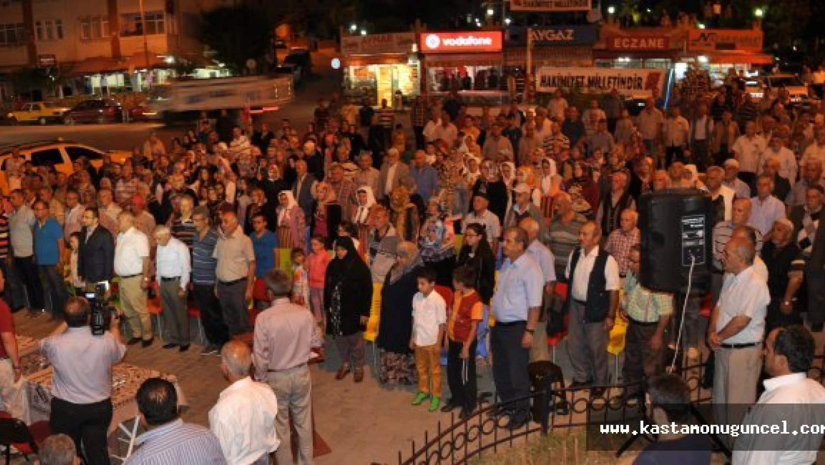 Pınarbaşı'da demokrasi nöbeti devam ediyor
