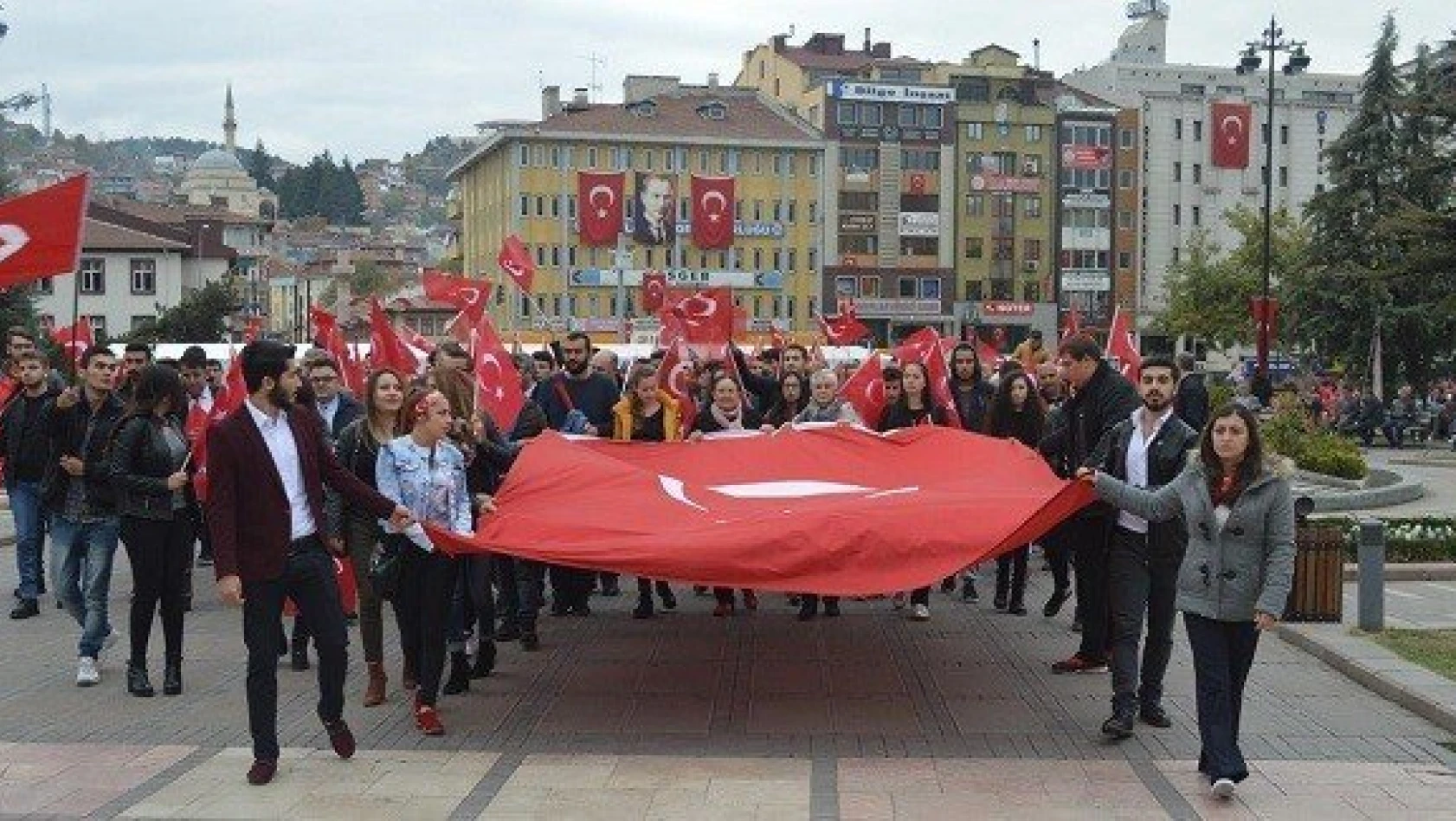 CHP'den 'Büyük Cumhuriyet Yürüyüşü'