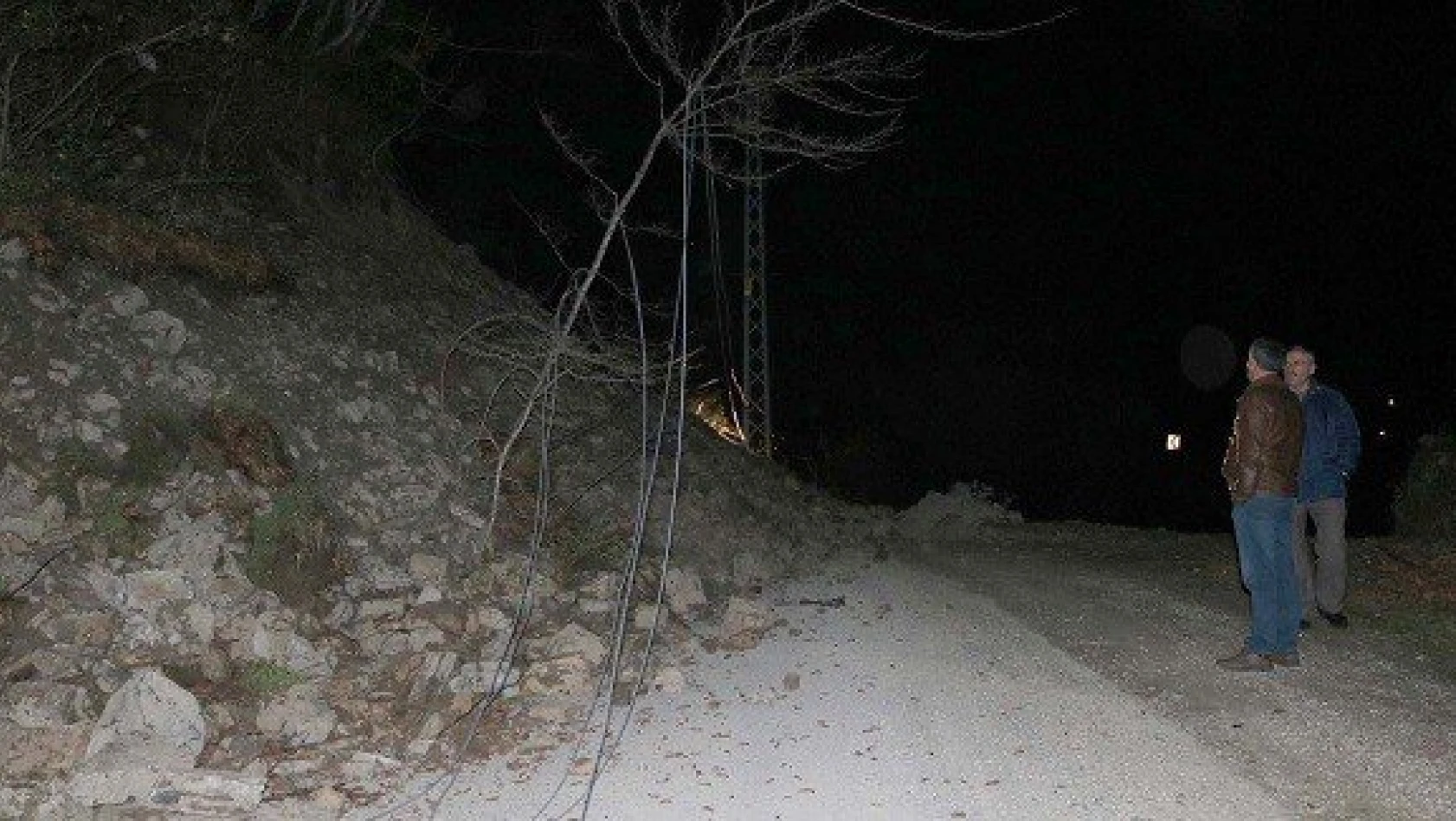 Kastamonu'da heyelan: 13 köyün grup yolu kapandı