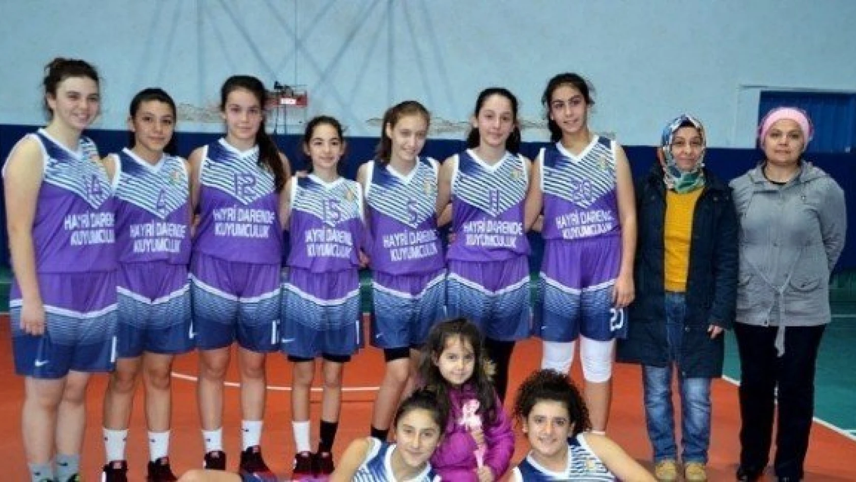 Basketbol U-16 maçları Tosya'da devam ediyor