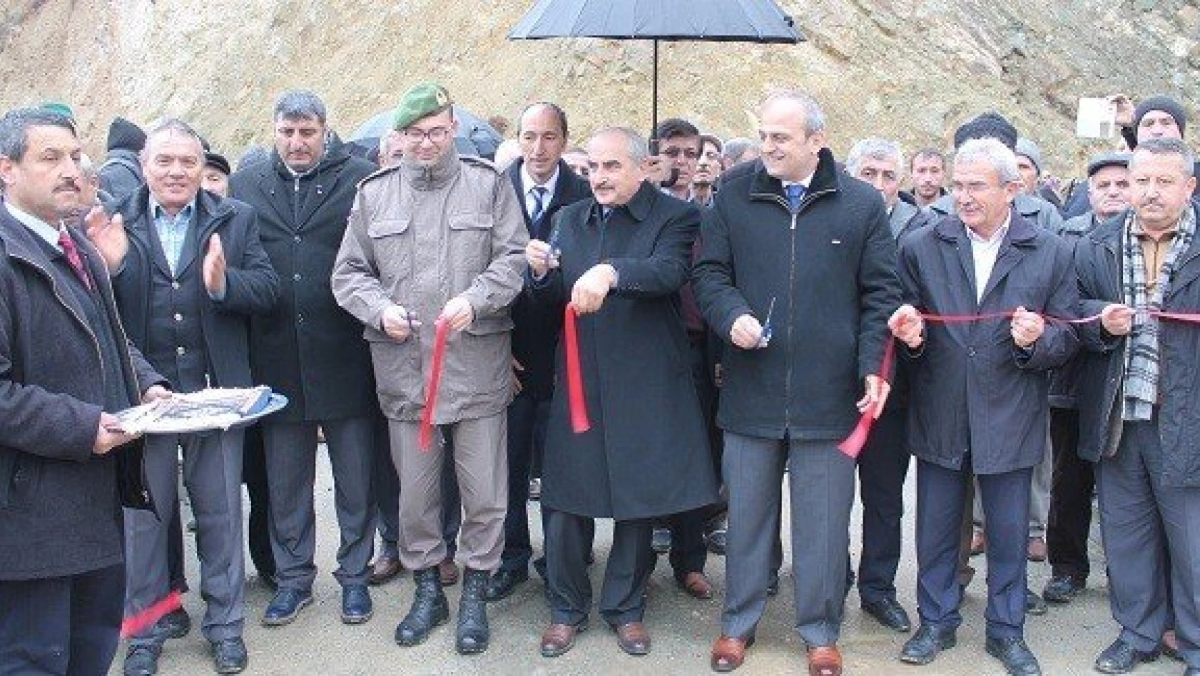 Kızılöz Köprüsü hizmete açıldı