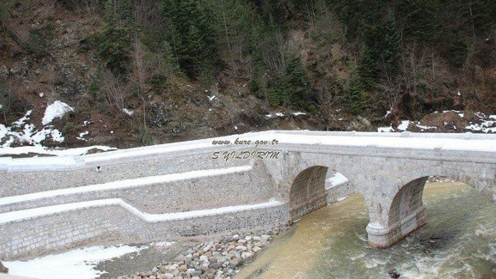 Tarihi İkiçay Köprüsü restore edildi