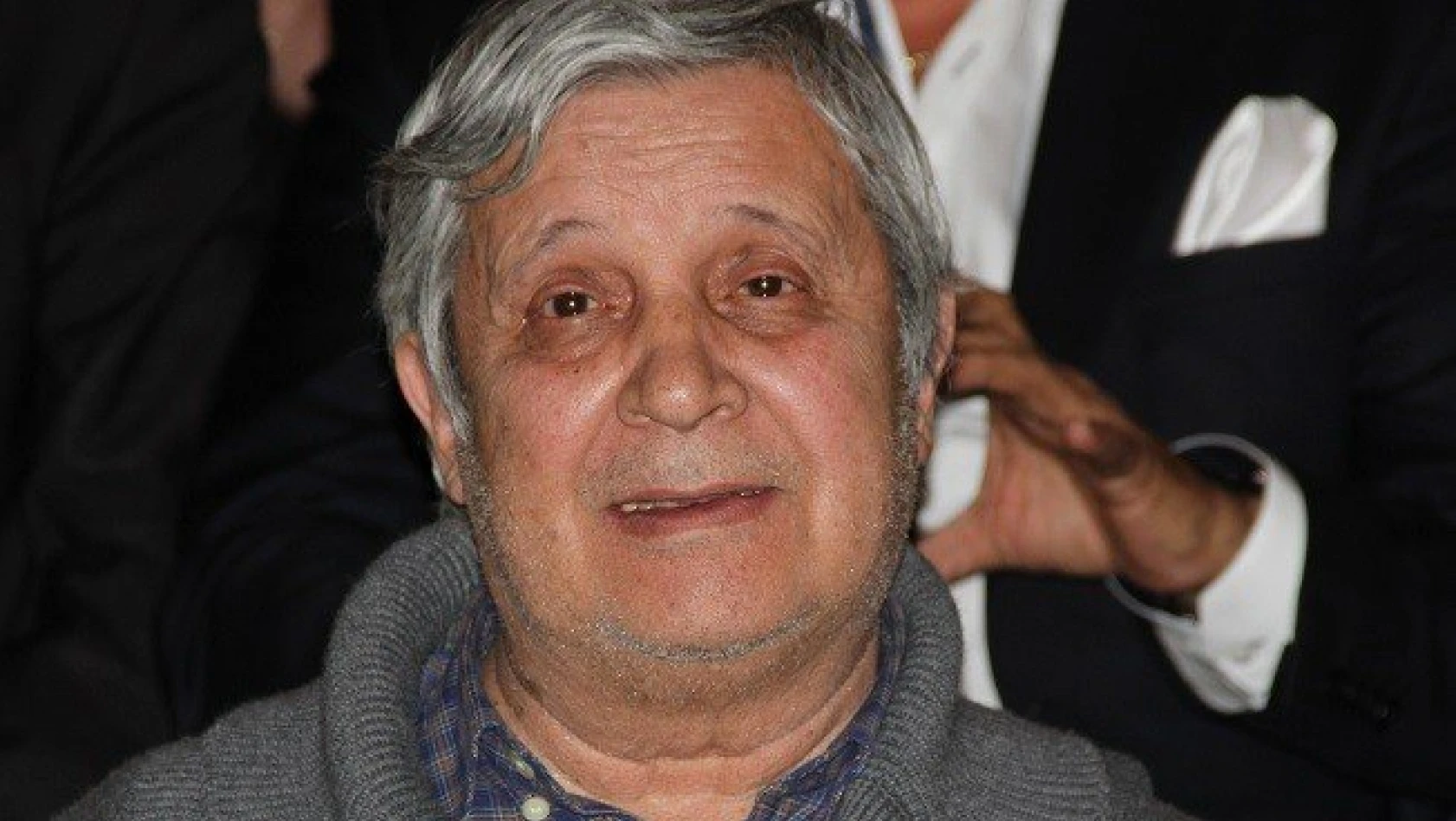 Sinema sanatçısı Halit Akçatepe hayatını kaybetti