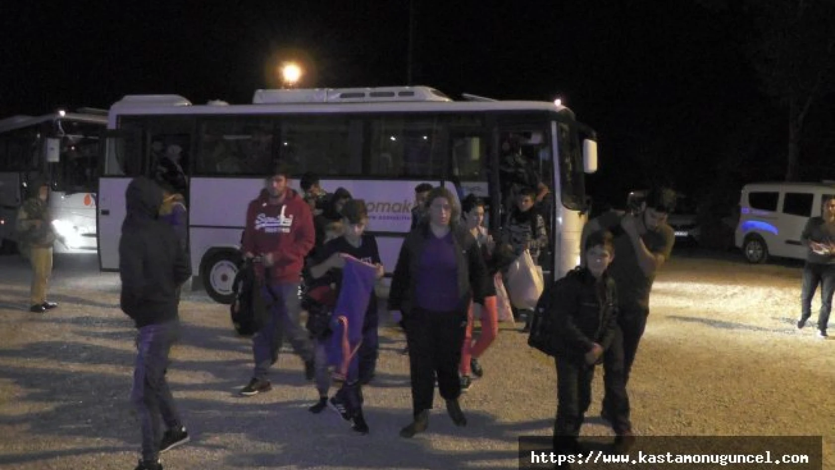 Balıkçı teknesi mülteciler için Çeşme'den Kastamonu'ya gelmiş