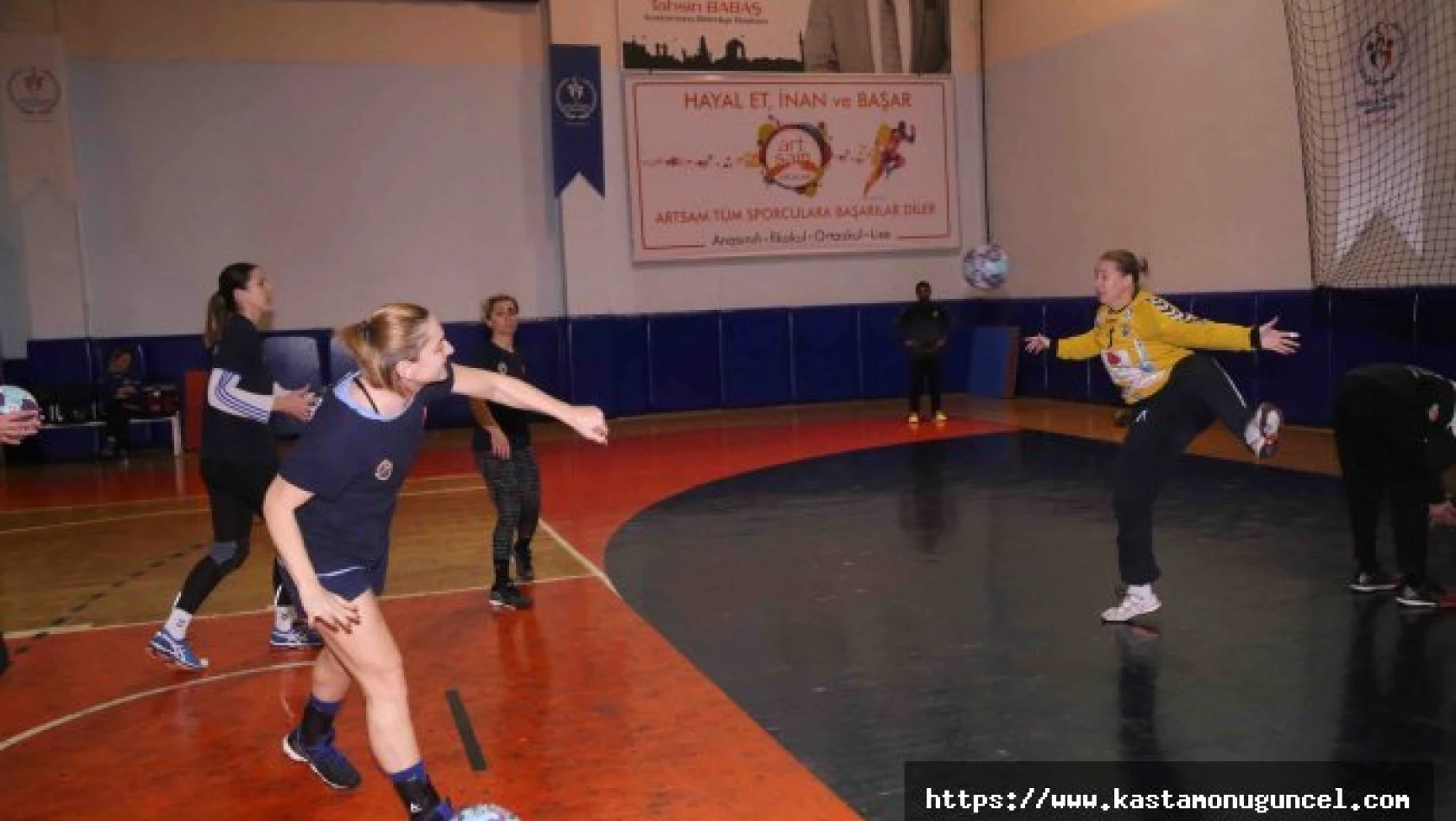 Kadınlar hentbolda 2 Türk takımı Avrupa sınavında