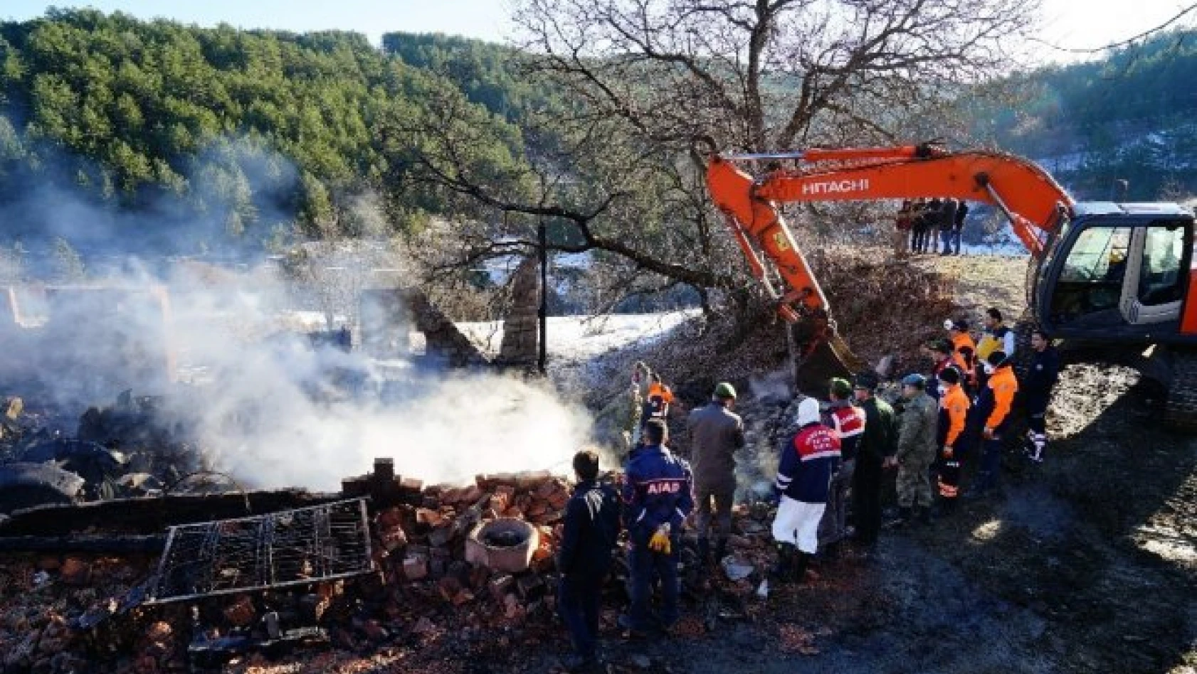 Kastamonu'da yangın: Kayıp 5 kişinin aranması sürüyor!