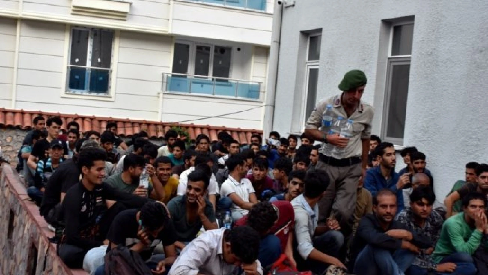 Kastamonu'da göçmen kaçakçılığından 2 kişiye ceza yağdı