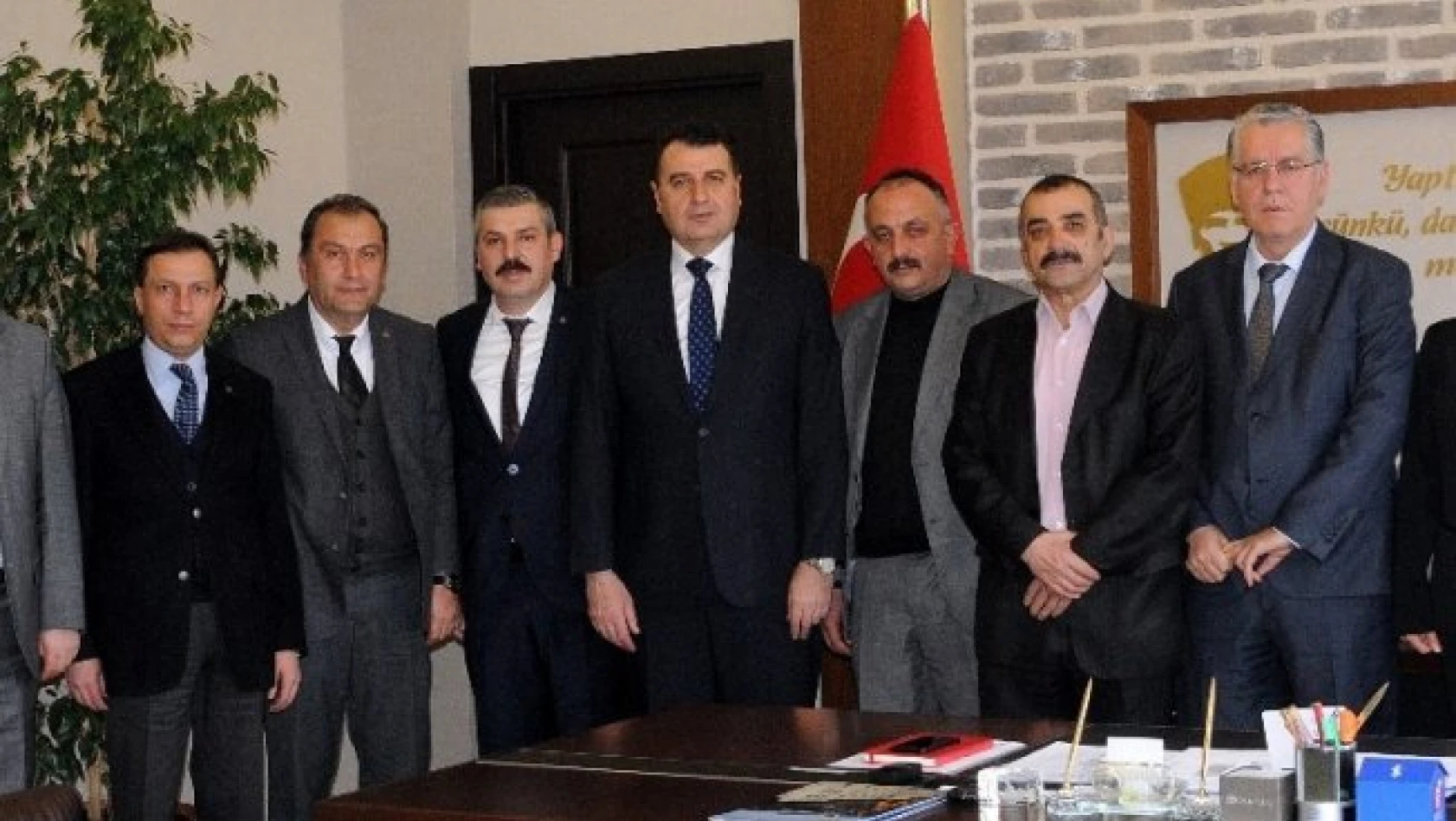 AK Parti İl Başkanı Ünlü'den Özel İdareye ziyaret