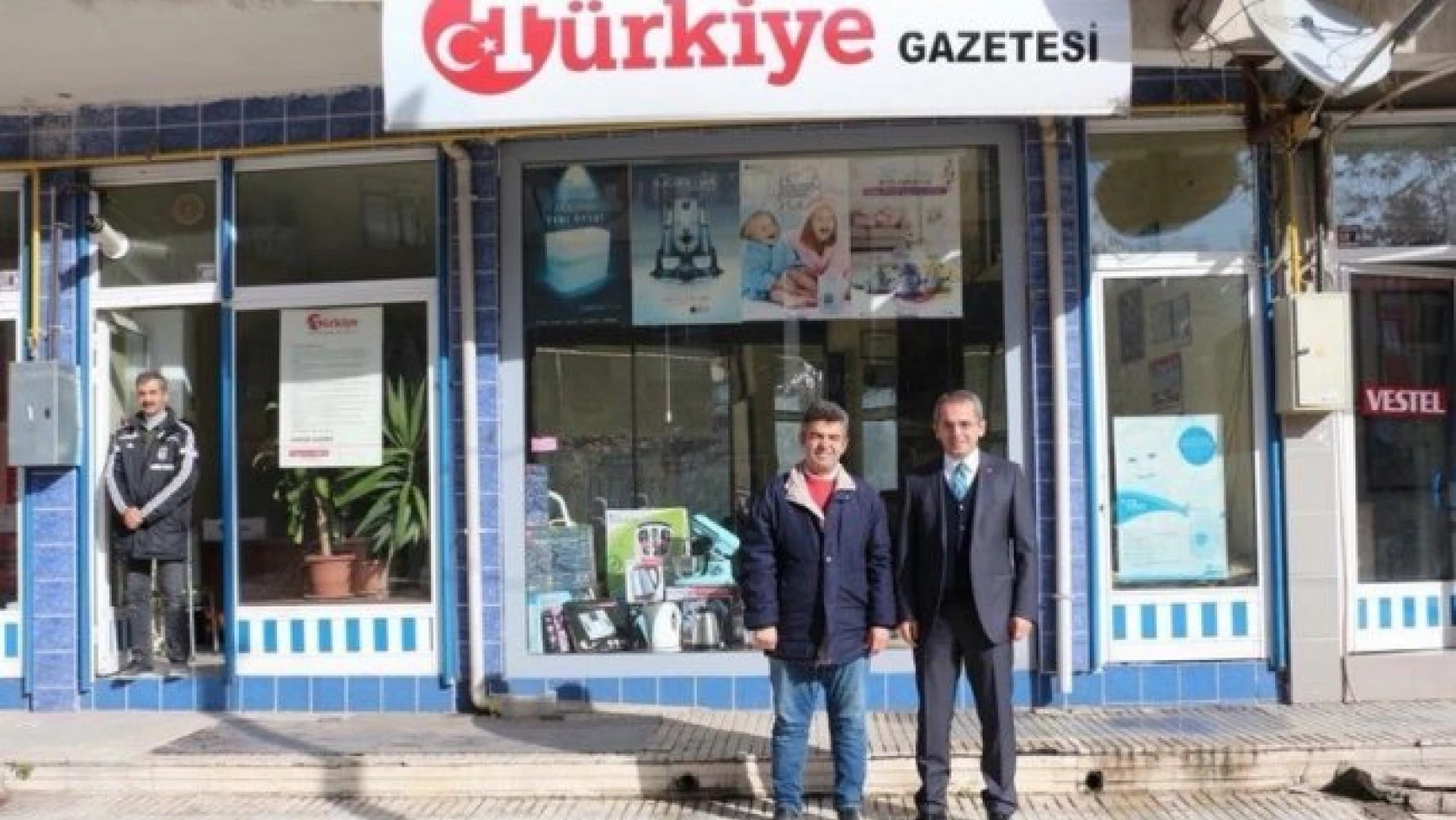 Kaymakam Pişkin, Türkiye Gazetesi Temsilciliğini ziyaret etti