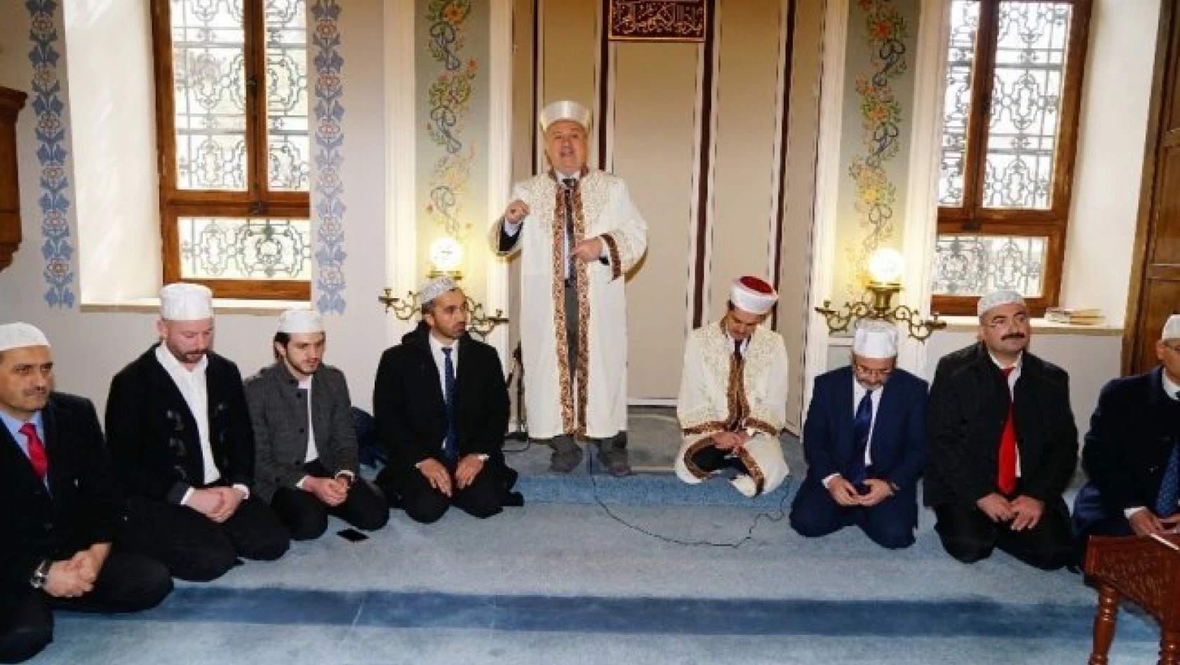 Tarihi Nasrullah Camisinde Zeytin Dalı operasyonu için Fetih Suresi okundu