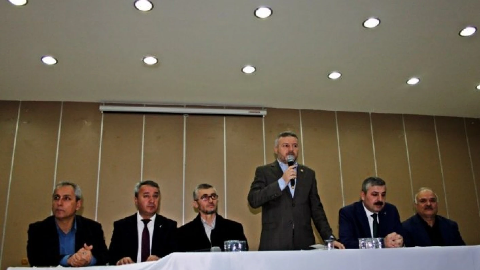 AK Parti'de 'Yerel Yönetimler Buluşması' devam ediyor