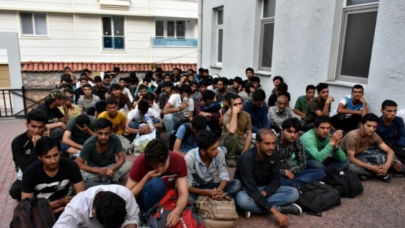 Tosya'da göçmen kaçakçılarına ceza yağdı