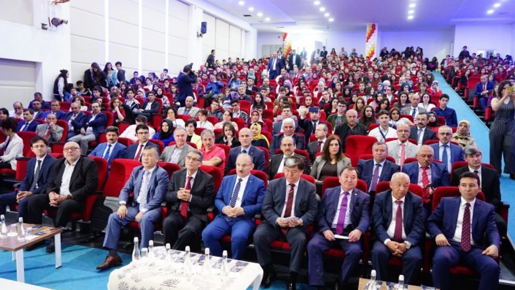 'Cengiz Aytmatov Türk dünyasının ortak değeri'
