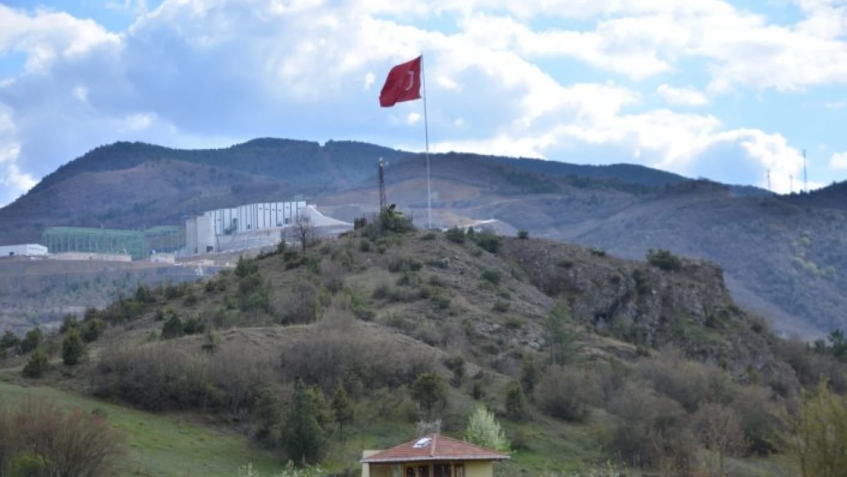 Hanönü'ne dev Türk bayrağı