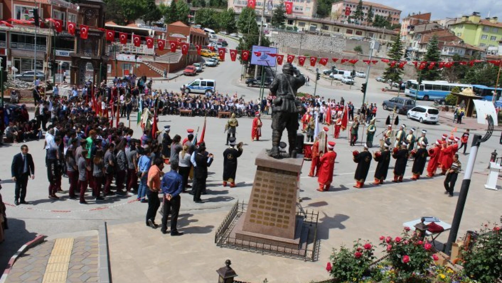 19 Mayıs Tosya ve İnebolu'da törenlerle kutlandı