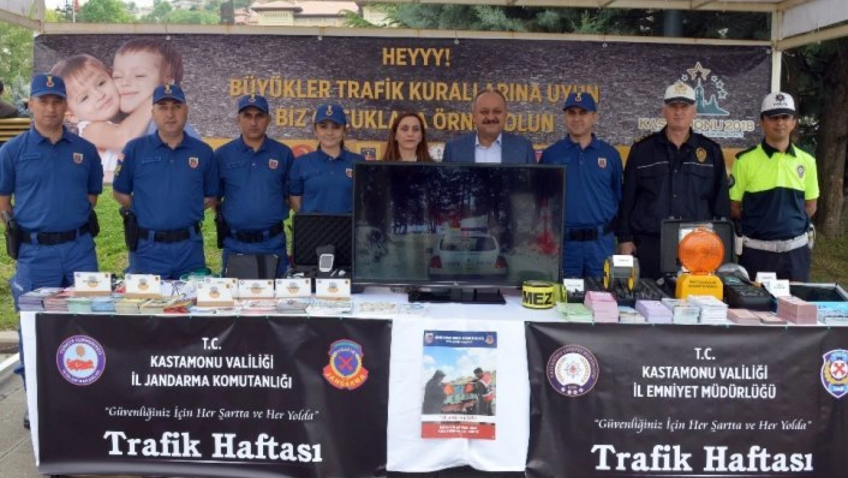 Kastamonu'da trafik güvenliği sergisi açıldı