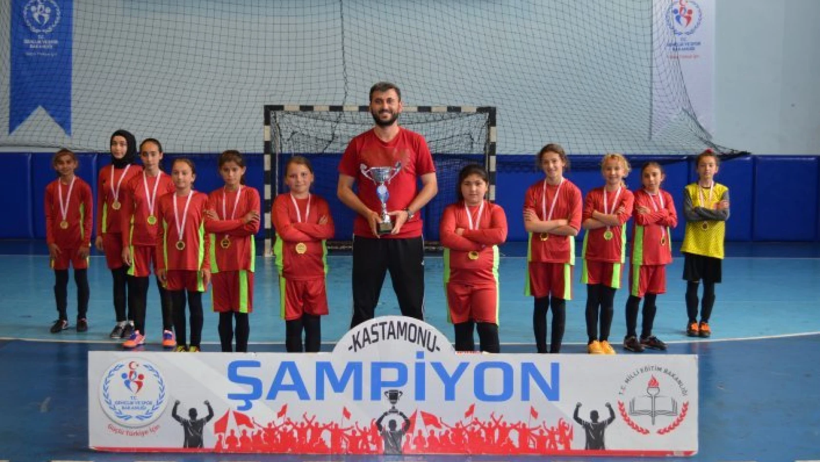 Nedime Kaya Ortaokulu, Futsal'da İl birincisi oldu