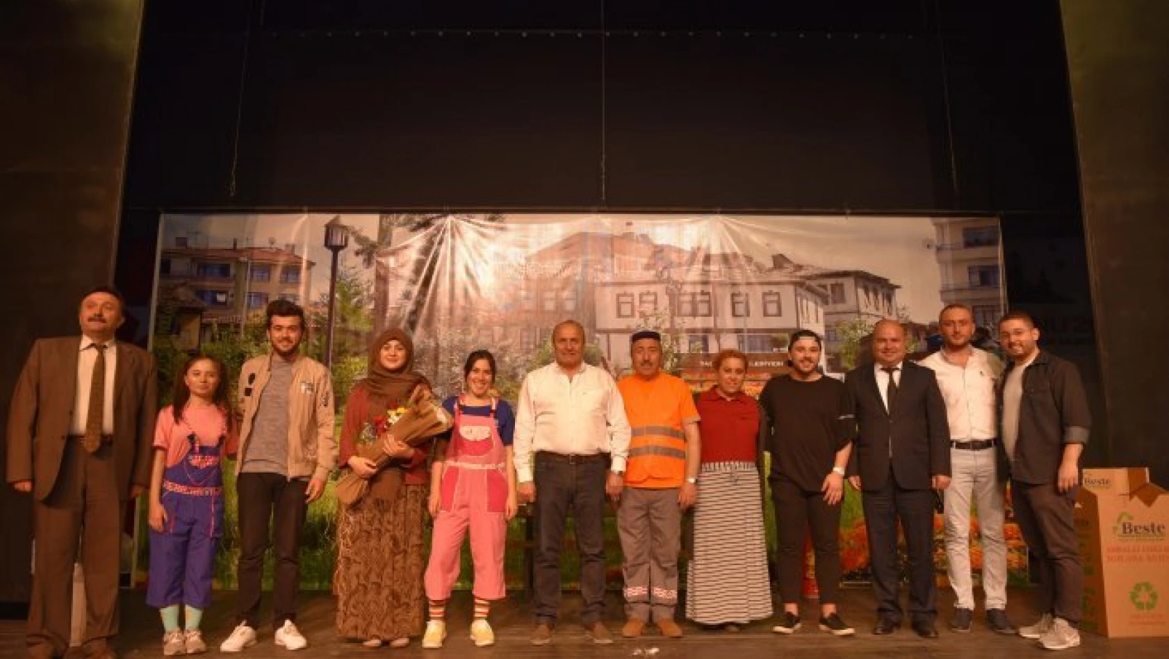 Taşköprü'de 'Çekilin Geri Dönüyorum' adlı Tiyatro sahne aldı