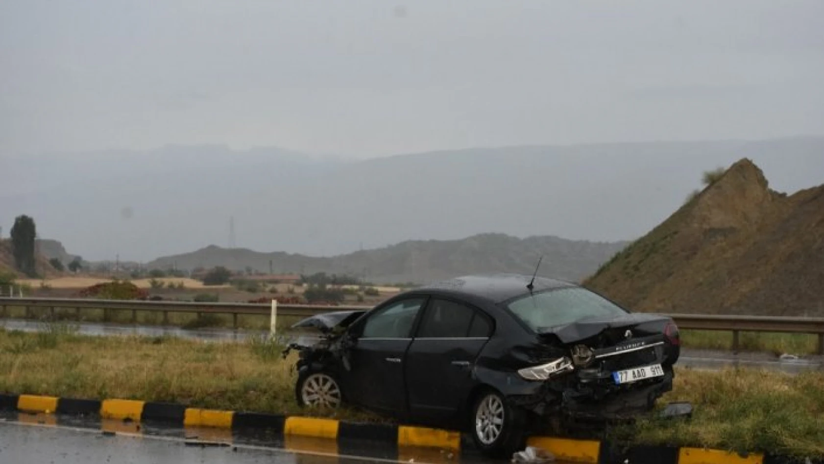 Tosya Yeni Sanayi Kavşağında trafik kazası: 2 yaralı