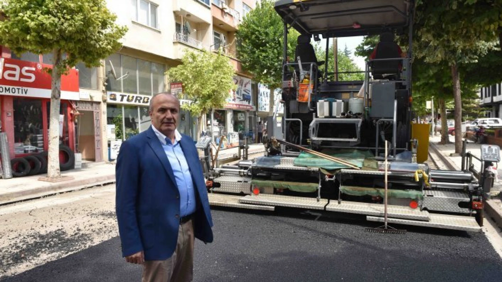 Başkan Arslan, asfalt çalışmalarını yerinde takip etti