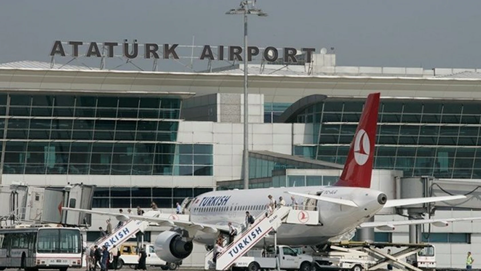 İstanbul Atatürk, 'dünyanın en iyi 3. havalimanı' seçildi