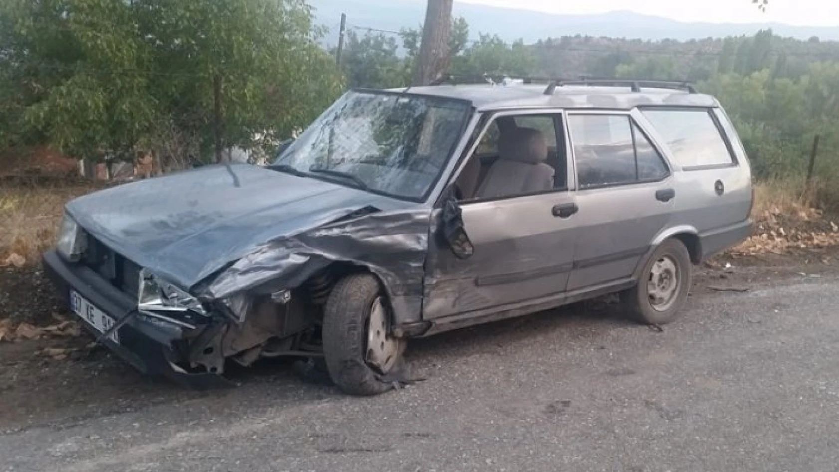 Kastamonu'da iki otomobil çarpışması sonucu 1 kişi yararlandı
