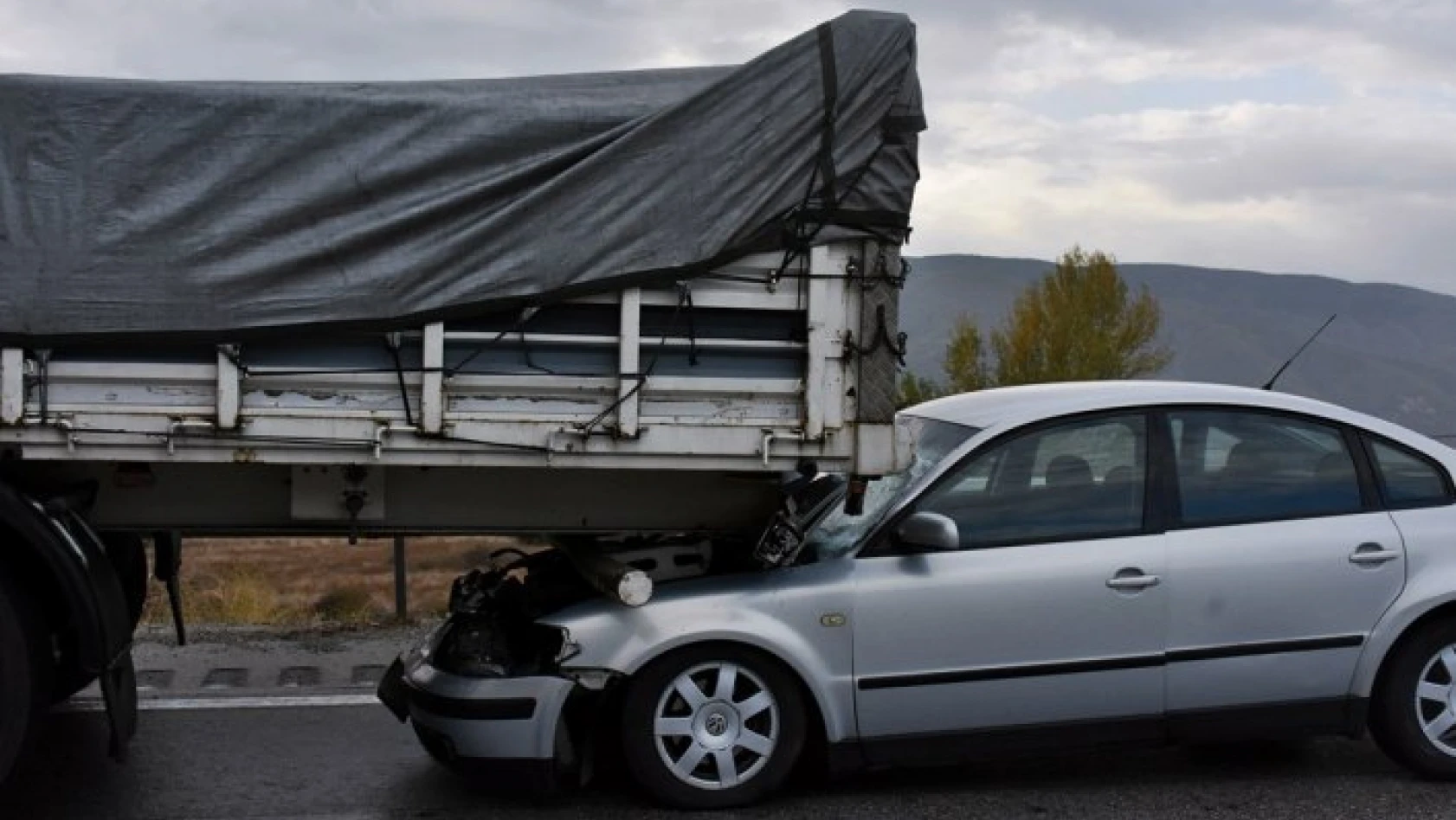 5 aracın karıştığı zincirleme trafik kazasında 6 kişi yaralandı