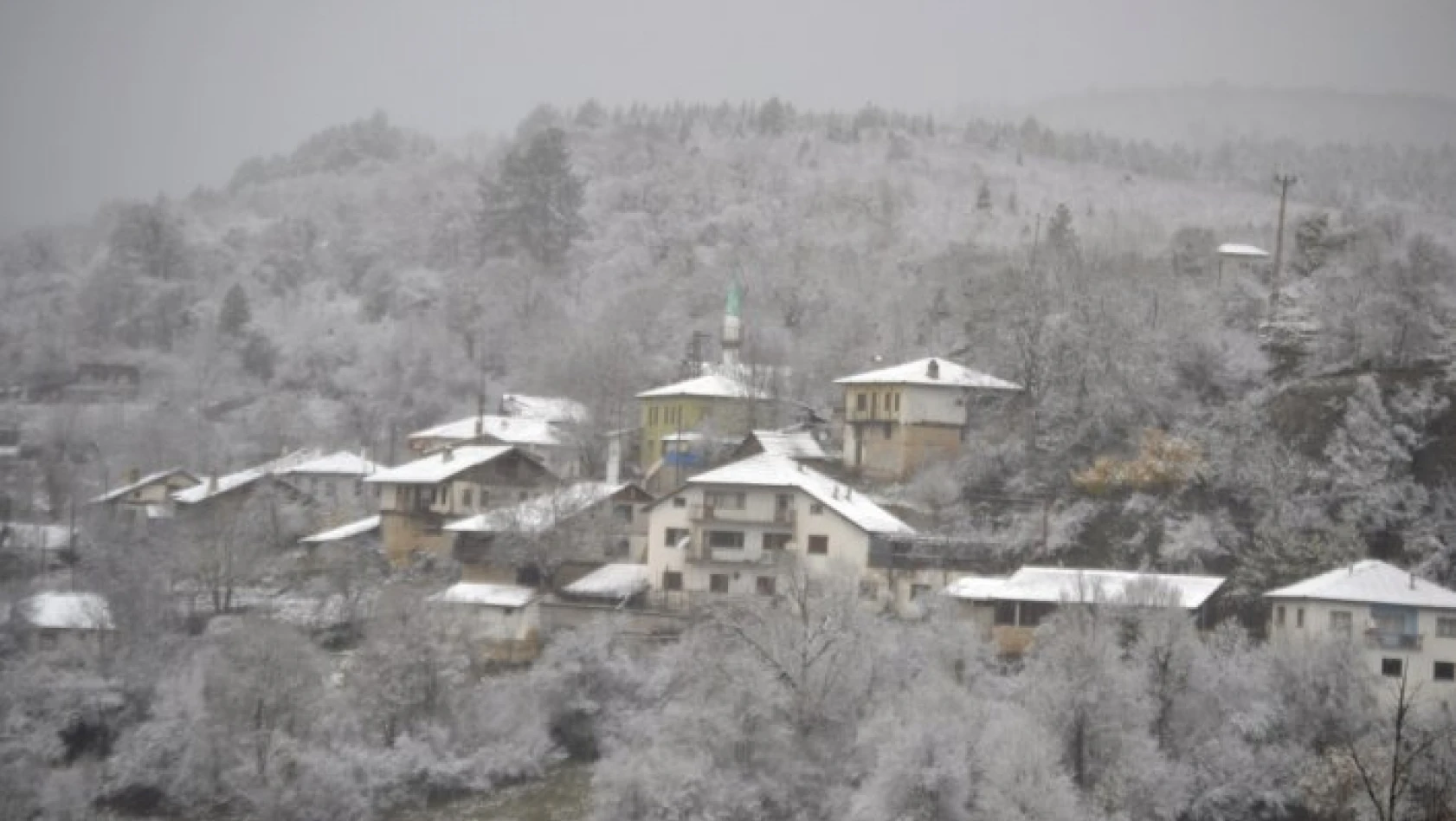 Karabük'te kar etkili oluyor