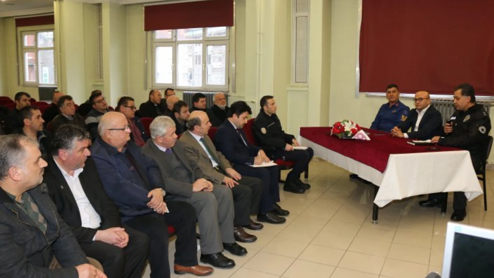 Bozkurt'ta esnaf toplantısı yapıldı