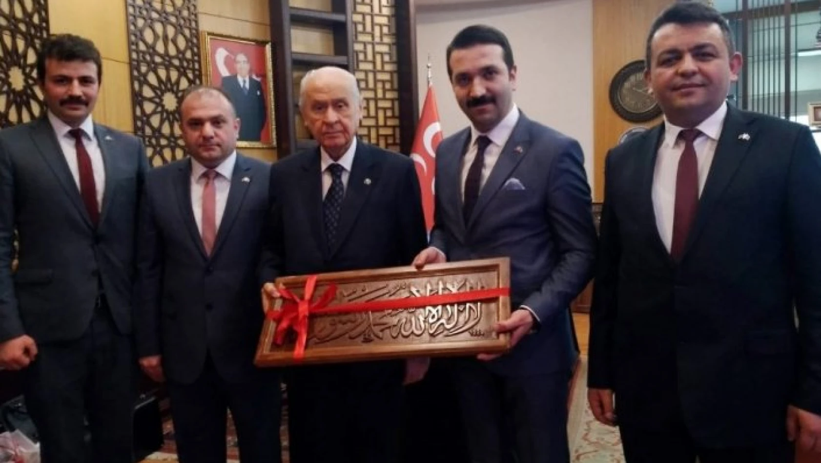 MHP Heyeti, Genel Başkan Devlet Bahçeli'yi ziyaret etti