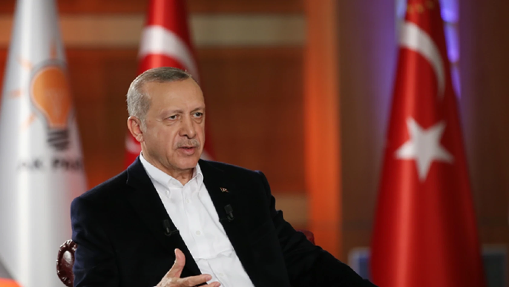 Cumhurbaşkanı Erdoğan, Dünya Şampiyonu İrem Yaman'ı tebrik etti