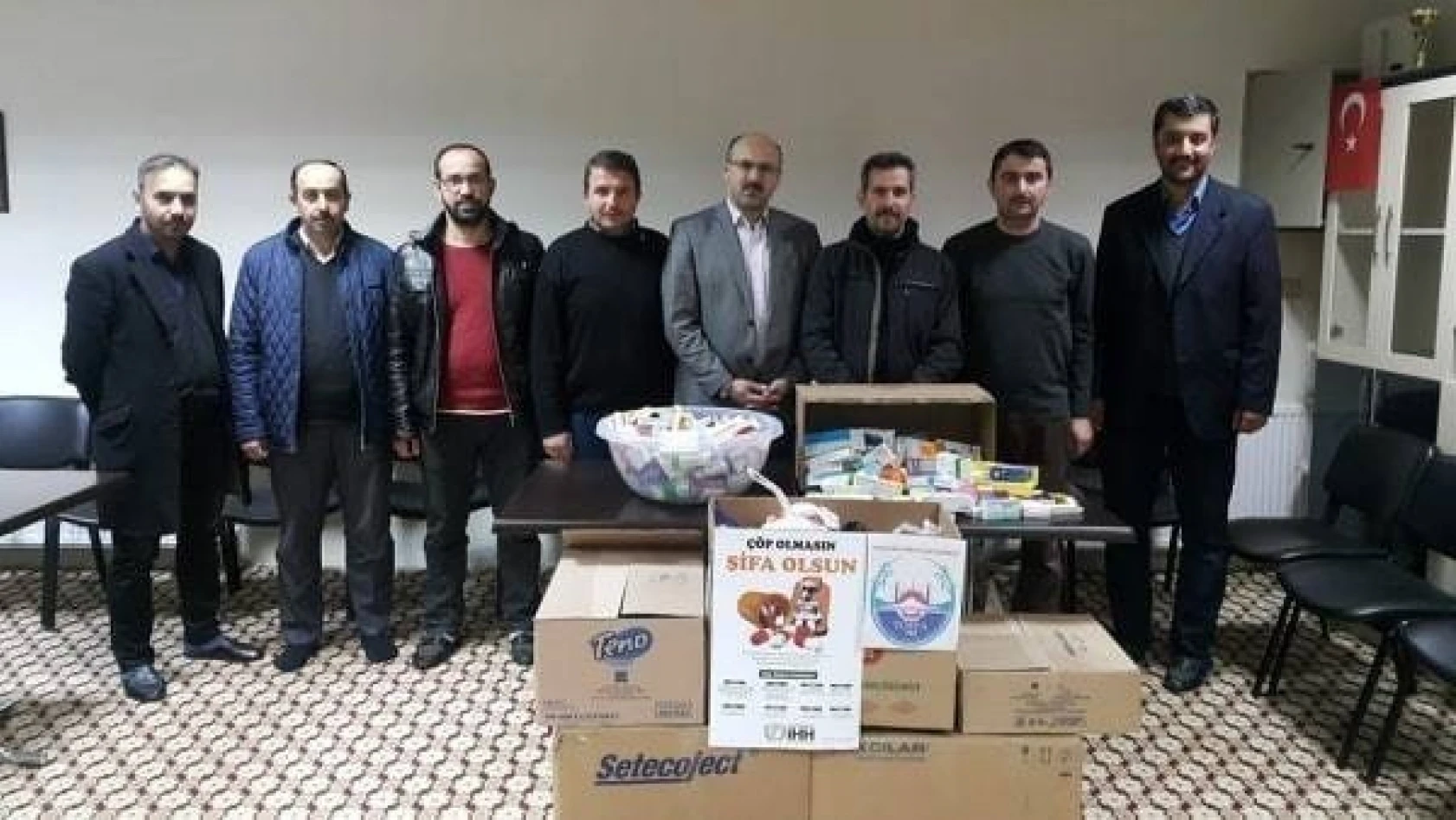 Tosya'da ilaç bağışı kampanyası devam ediyor