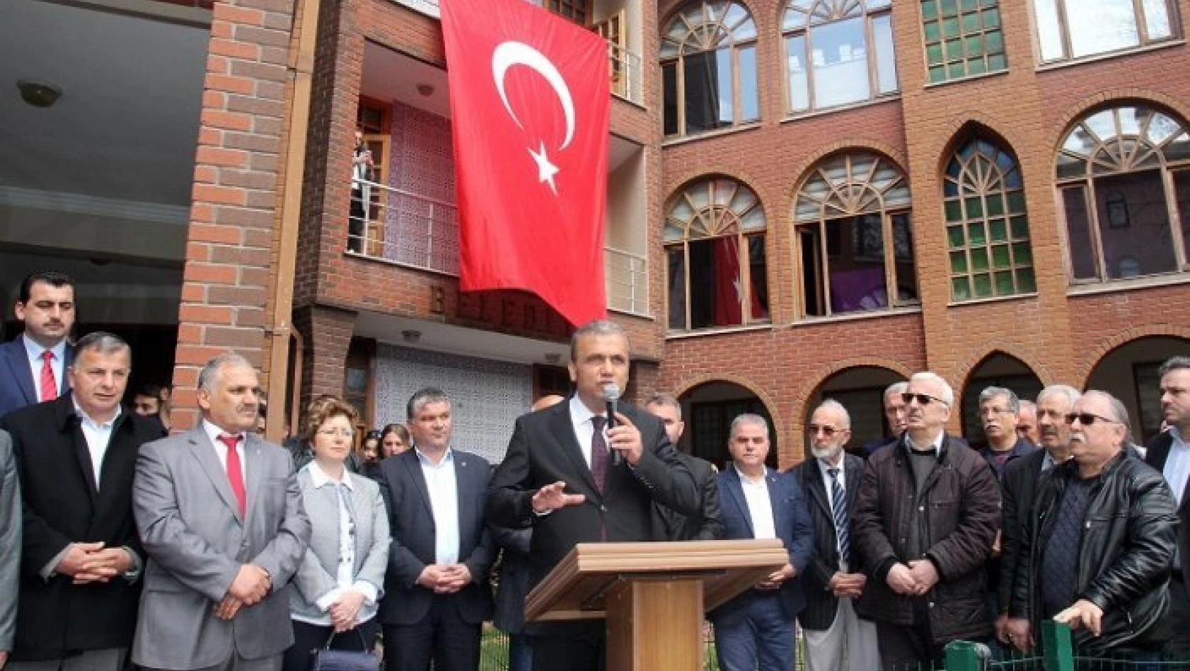 Bozkurt Belediye Başkanı Yanık, görevine başladı